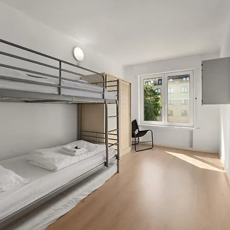 Ruime Woning 10p Met Zonnige Tuin & Nabij Villa *