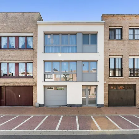 Ruime Woning 10p Met Zonnige Tuin & Nabij Blankenberge
