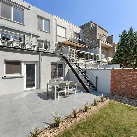 Villa Ruime Woning 10p Met Zonnige Tuin & Nabij Blankenberge